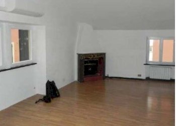 4.jpg - Mansarda Via Ponterotto 80, Genova (zona Marassi) - foto 3