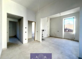 WhatsApp Image 2025-11-10 at 16.36.26 (1).jpeg - Trilocale Via Brunetto Latini, Firenze - foto 1