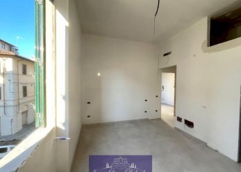 WhatsApp Image 2025-11-10 at 16.36.27 (4).jpeg - Trilocale Via Brunetto Latini, Firenze - foto 9