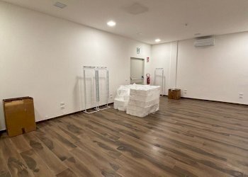 PHOTO-2025-11-06-17-19-095.jpg - Laboratorio Via Castonella, Campi Bisenzio - foto 2