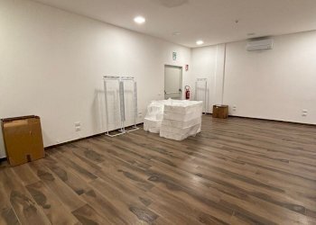 PHOTO-2025-11-06-17-19-097.jpg - Laboratorio Via Castonella, Campi Bisenzio - foto 7