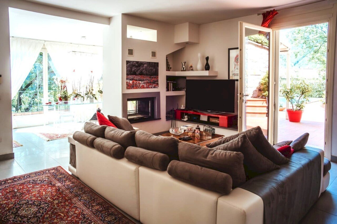 sala - Villa Viale Fratelli Cervi, Prato - photo 3