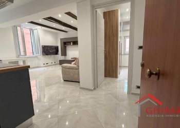 1. zonagiorno.jpg - Trilocale VIA PAGLIA 20, Genova (zona Sestri Ponente) - foto 2