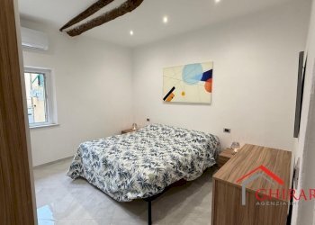 3.1 camera.jpg - Trilocale VIA PAGLIA 20, Genova (zona Sestri Ponente) - foto 11