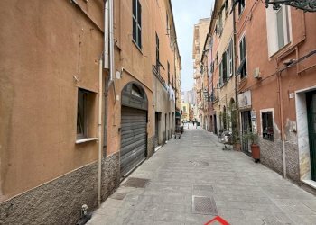 6.2 esterni.jpg - Trilocale VIA PAGLIA 20, Genova (zona Sestri Ponente) - foto 22