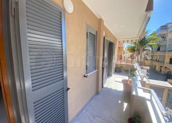 5 balcone cucina.JPG - Trilocale Giugliano in Campania - foto 5