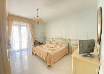 7 camera da letto.JPG - Trilocale Giugliano in Campania - foto 7