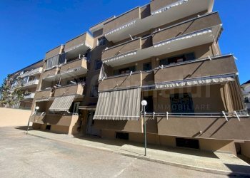 palazzo.JPG - Trilocale Giugliano in Campania - foto 14