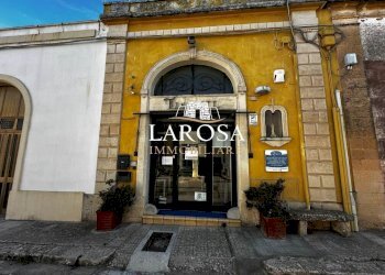 1.jpg - Abbigliamento - Intimo Caprarica di Lecce - foto 1