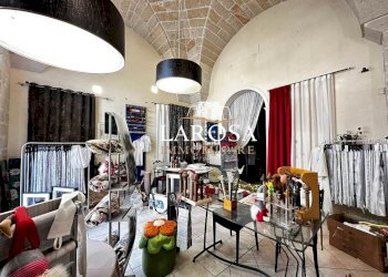 6.jpg - Abbigliamento - Intimo Caprarica di Lecce - foto 6