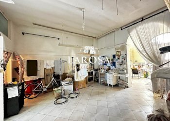 12.jpg - Abbigliamento - Intimo Caprarica di Lecce - foto 12