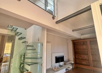 4b984832-c949-4778-bbd9-acc623c7e08f.jpg - Attico Sarzana - foto 3