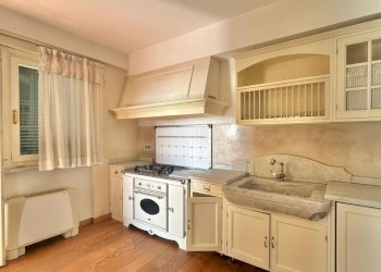 7aa9d30e-82f4-4633-872e-01b6ecf24aca.jpg - Attico Sarzana - foto 17