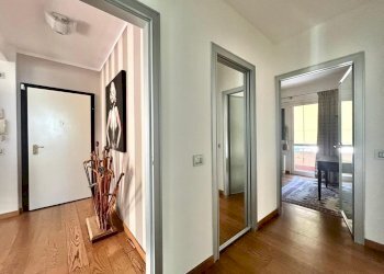 5244f622-e966-450e-8061-bef03003b948.jpg - Attico Sarzana - foto 19