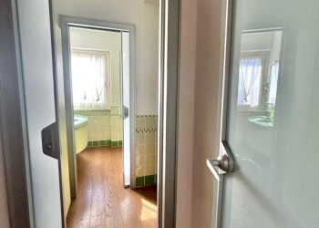 5a6b81e1-c4e6-4eee-a62b-2b16699064b4.jpg - Attico Sarzana - foto 20