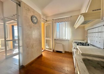 cee4b7cb-75aa-45f6-b450-87f1048c6222.jpg - Attico Sarzana - foto 24