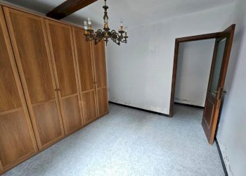 Camera.jpg - Appartamento Via campomorone 93, Genova (zona Pontedecimo) - foto 13