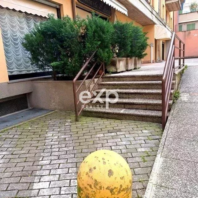 Negozio Via Salvatore Sassi, Lecco - foto 2