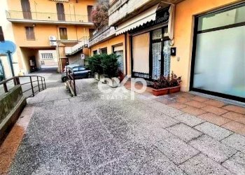 Negozio Via Salvatore Sassi, Lecco - foto 1