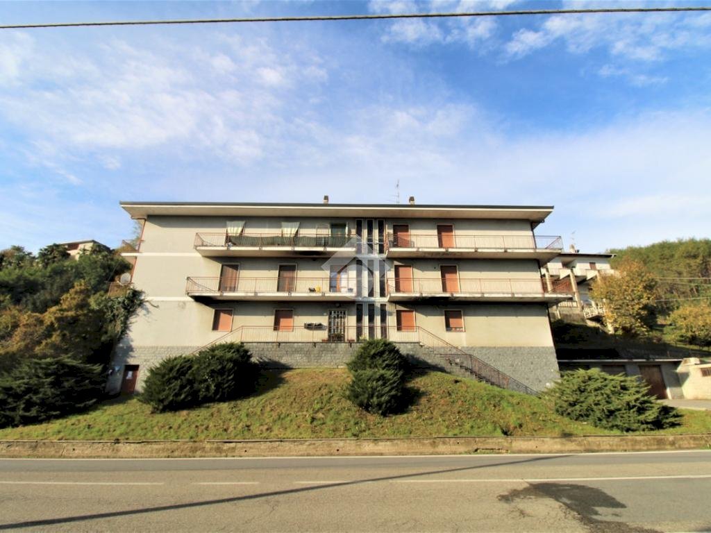 Four-room apartment Via Torino, Roasio - photo 1