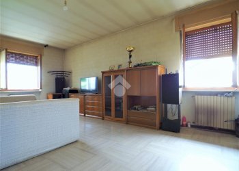 Quadrilocale Via Torino, Roasio - foto 4