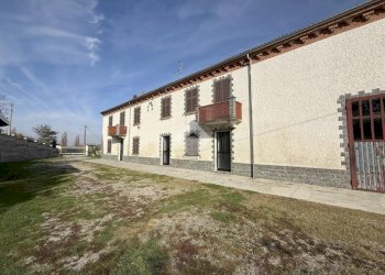 Independent house Frazione Garbazzola, Calamandrana - photo 13