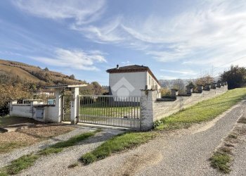 Independent house Frazione Garbazzola, Calamandrana - photo 15