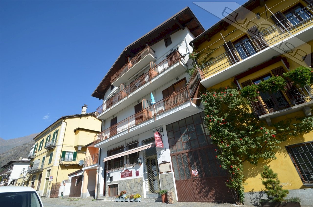 Two-room apartment Via Umberto l 67, Fenestrelle - photo 1