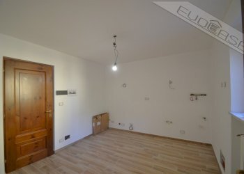Bilocale Via Umberto l 67, Fenestrelle - foto 8