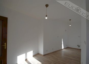 Bilocale Via Umberto l  67, Fenestrelle - foto 7