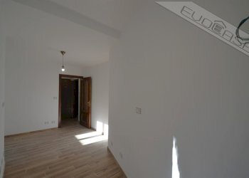 Bilocale Via Umberto l  67, Fenestrelle - foto 8