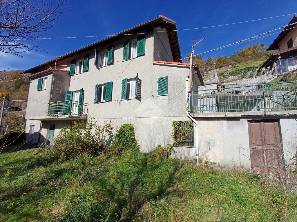 Independent house Località Vallecalda, Savignone - photo 1