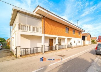 Independent house Moretta - photo 1