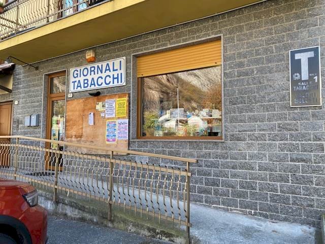 Tobacco shop Via Chanoux 45, Hone - photo 1
