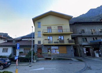 Tabaccheria Via Chanoux 45, Hone - foto 2