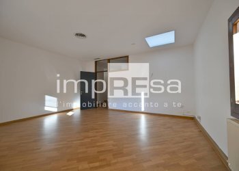 Foto 20 - Ufficio Vicolo Pescatori
 
1, Treviso - foto 20