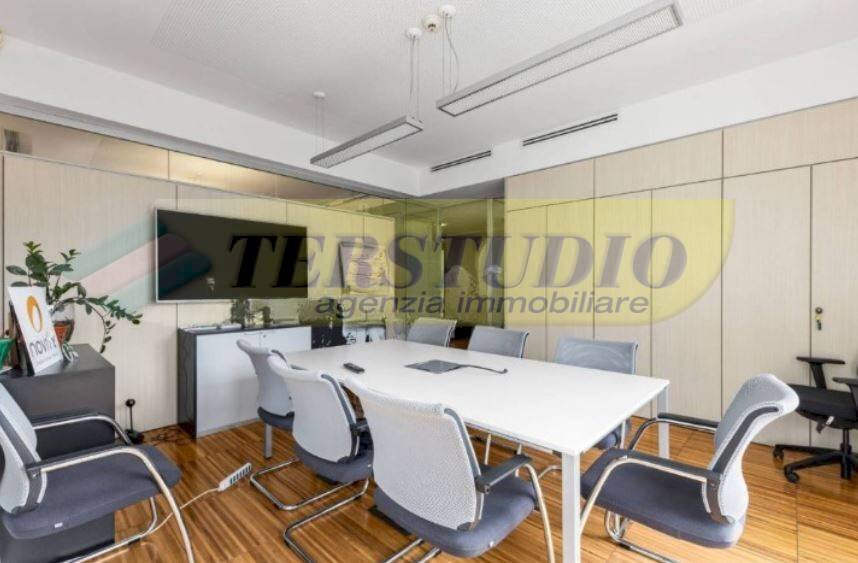 Foto 3 - Office Viale Alcide de Gasperi, Almenno San Salvatore - photo 3