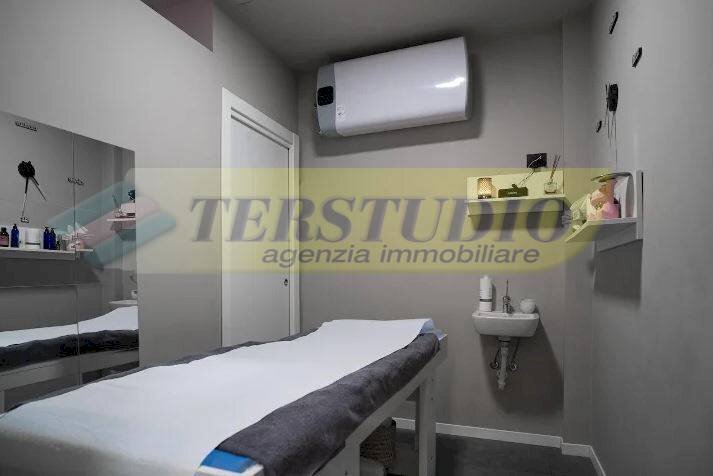 Foto 3 - Shop Via Valmora
 
54, Pontida - photo 3