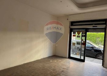 Stanza vuota - Negozio Via Cardinale Ferrari
 
72-74, Rho - foto 10