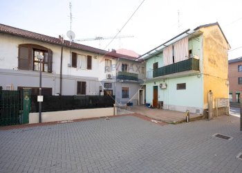 Edificio all\'aperto - Bilocale via reali
 
68, Paderno Dugnano - foto 2