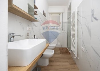 Bagno - Bilocale via reali
 
68, Paderno Dugnano - foto 37