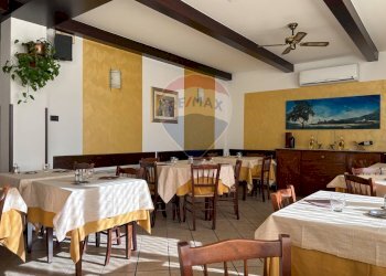 Sala da pranzo - Attività Commerciale VIA PORRO
 
8, Induno Olona - foto 9