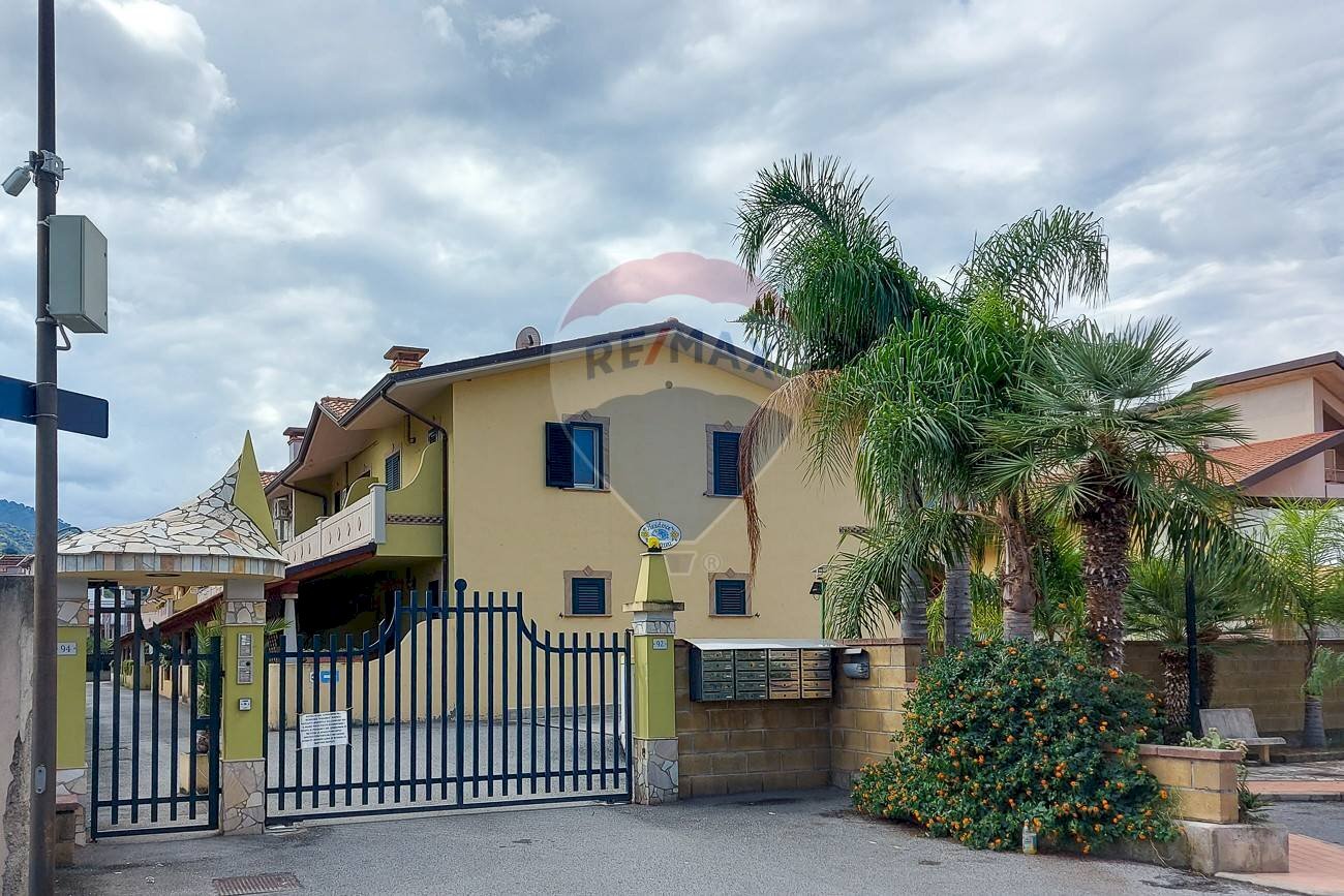 Casa all\'aperto - Three-room apartment Via Gaspare Amodeo
 
94, Oliveri - photo 1