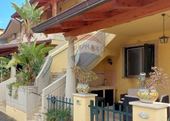 Casa all\'aperto - Trilocale Via Gaspare Amodeo
 
94, Oliveri - foto 18