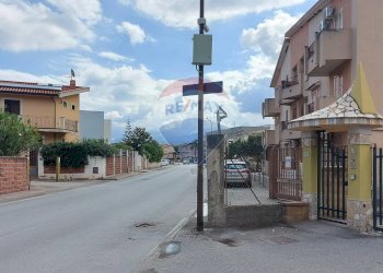 Edificio all\'aperto - Trilocale Via Gaspare Amodeo
 
94, Oliveri - foto 20