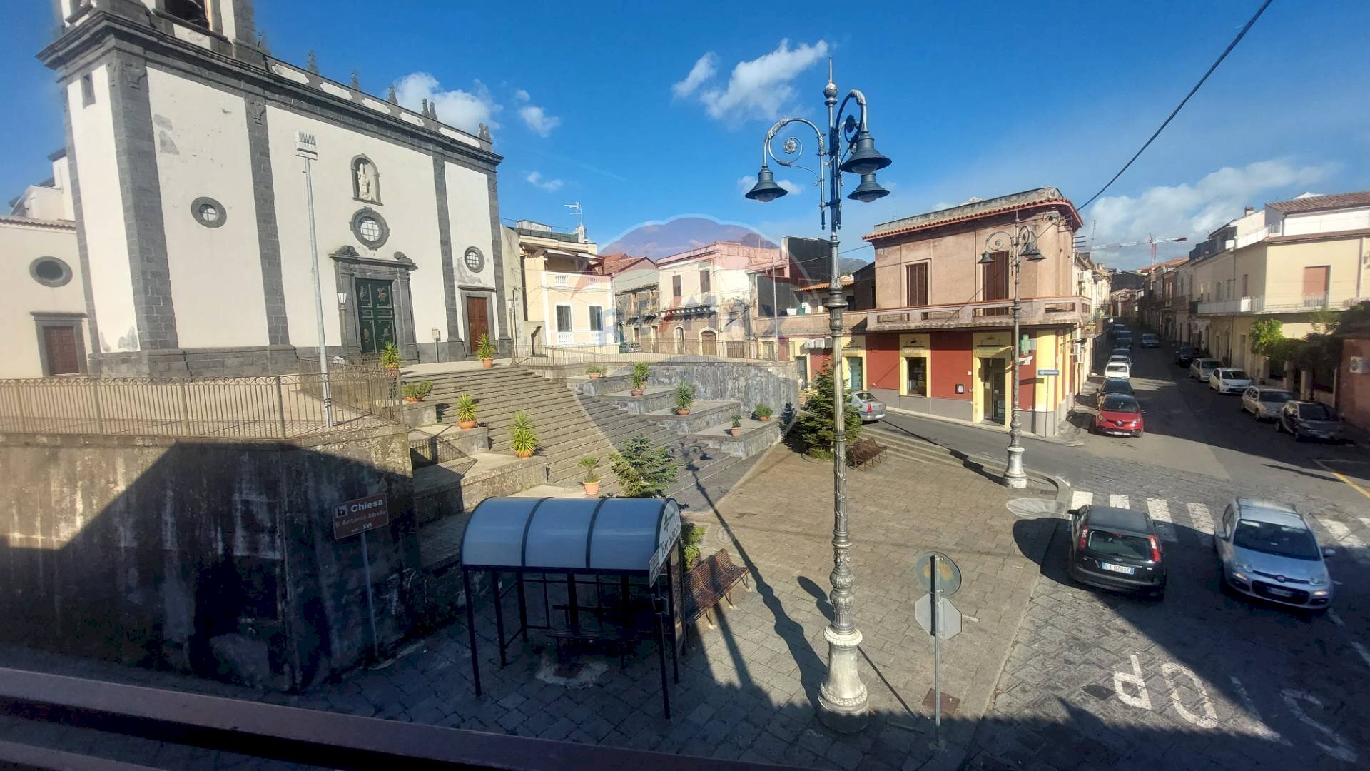 Edificio all\'aperto - Trilocale Corso Ara di Giove
 
273, Pedara - foto 1