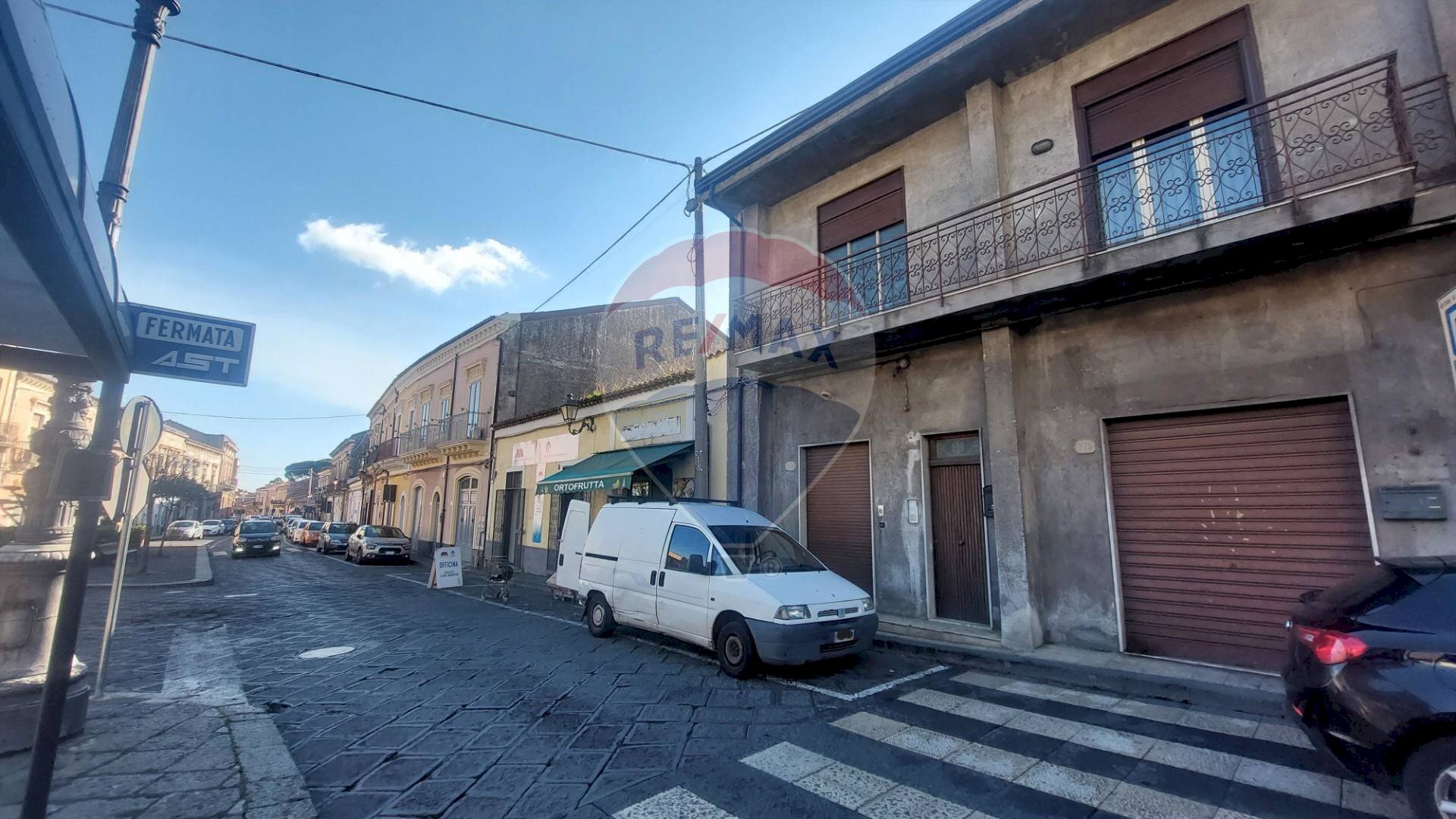 Edificio all\'aperto - Trilocale Corso Ara di Giove
 
273, Pedara - foto 2