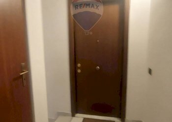 Hall / corridoio - Trilocale Corso Ara di Giove
 
273, Pedara - foto 6