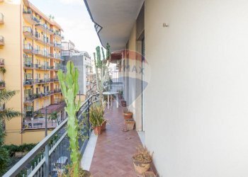 Balcone - Appartamento via federico ciccaglione
 
10, Catania - foto 6