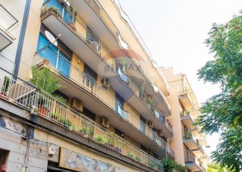 Edificio all\'aperto - Appartamento via federico ciccaglione
 
10, Catania - foto 8